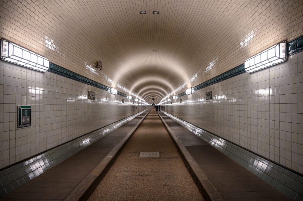 Elbe Tunnel, Hamburg