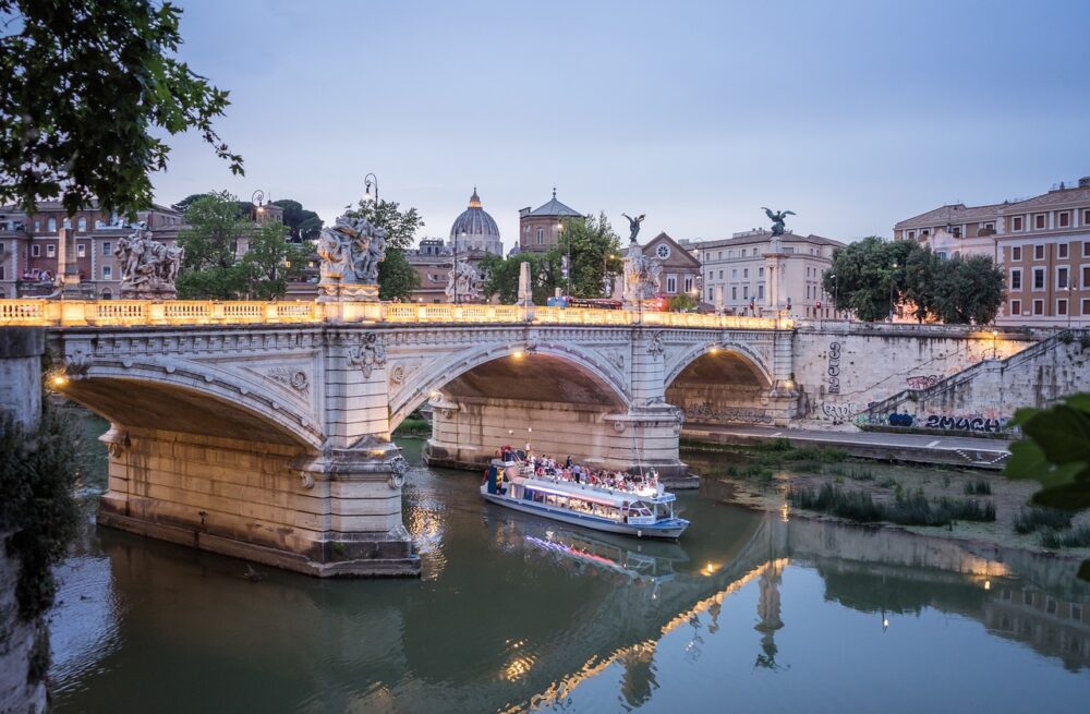 Tiber River Cruise Rome