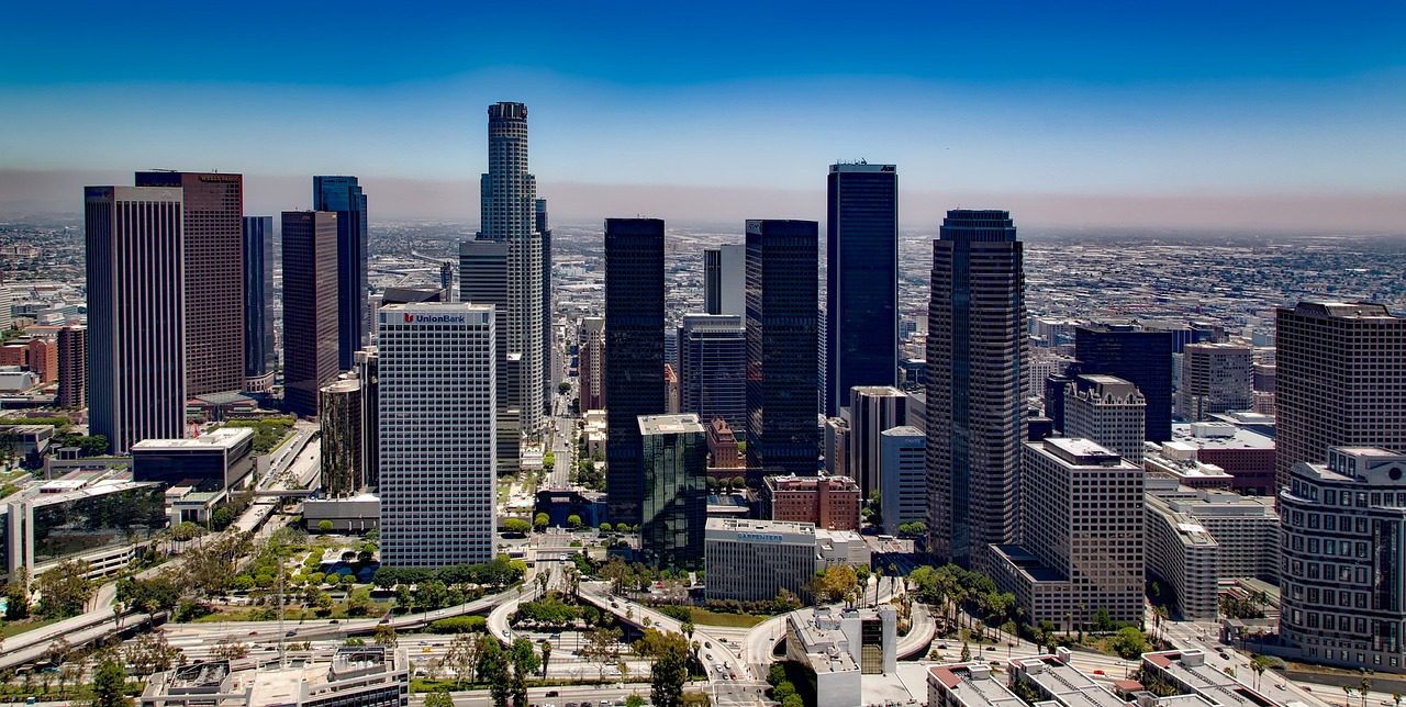 Is Los Angeles Worth Visiting? Pros, Cons & Top Tips (2025)