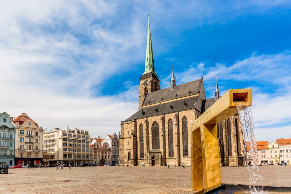 Republic Square Pilsen