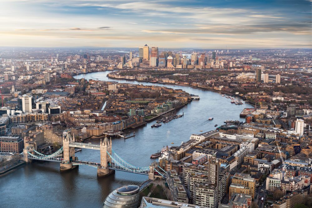 Is London Worth Visiting? Pros, Cons and Travel Tips (2026)